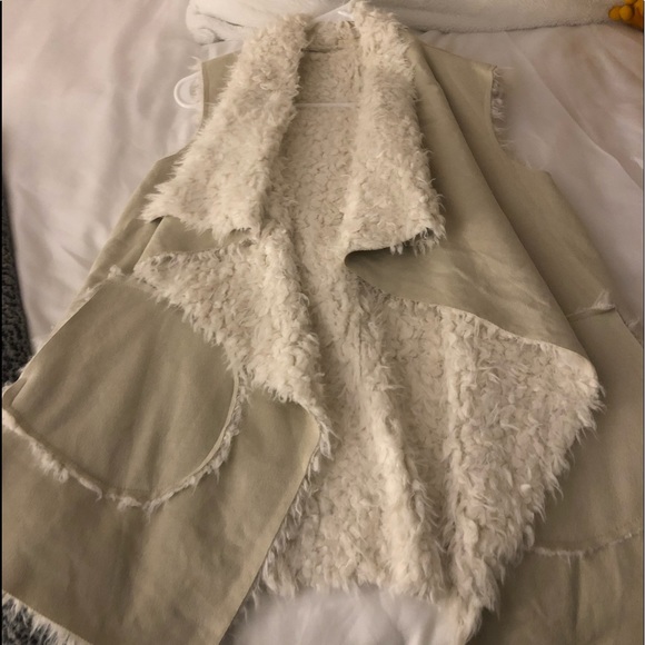 Altar'd State Jackets & Blazers - Super cute winter vest